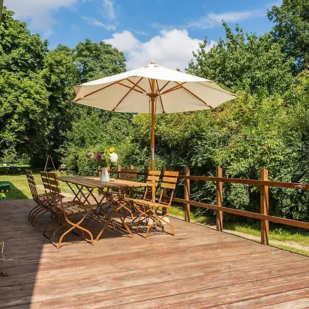 Spacious With Terrace And Garden View Holiday home Walow