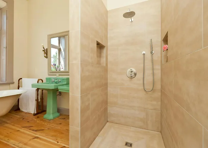 Spacious With Terrace And Garden View * Walow